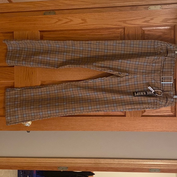 The Krypt (Burberry Pattern) Pants🐵 - Picture 2 of 3